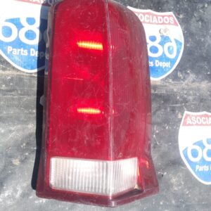 Cadillac escalade 2003-2006 mica derecha