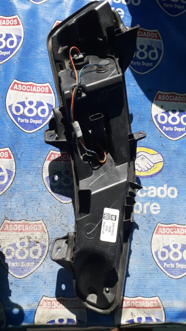 Malibu 2019-2021 F-1921 faro niebla izquierdo