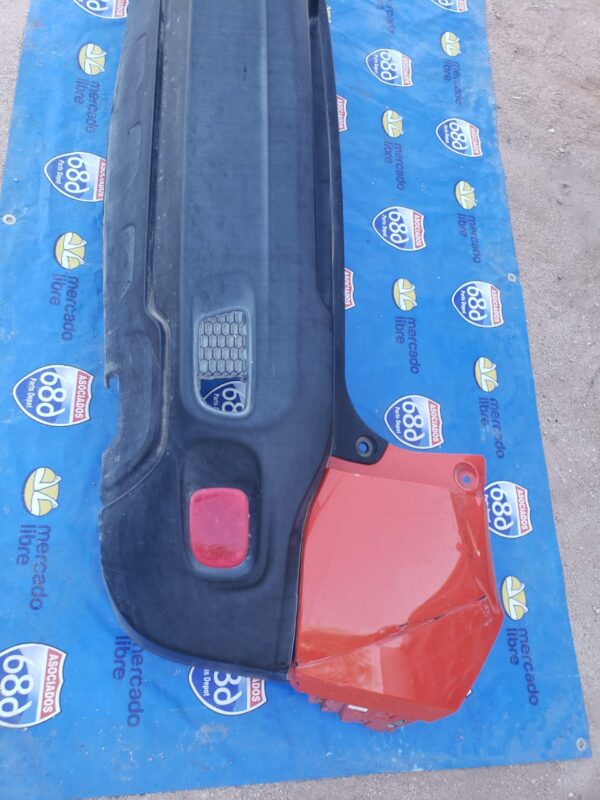 Renegade DEFENSA TRASERA