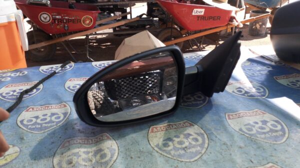 Forte 2019-2020 -L- B-9062 retrovisor izquierdo