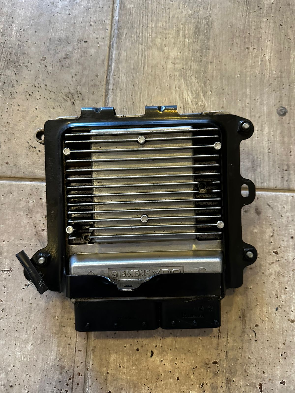 Computadora motor Dodge caliber 2008 usada