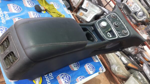 Chrysler 200 2015-2017 consola central