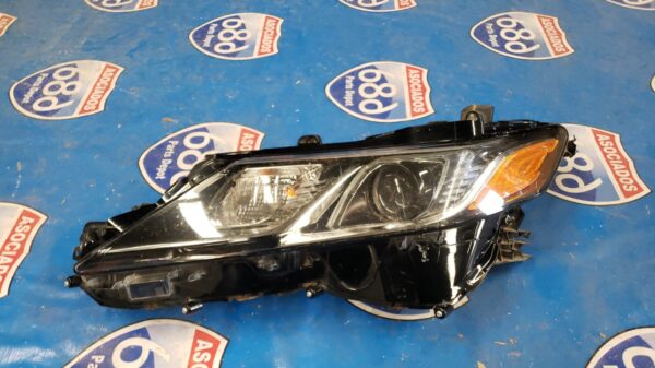 Camry 18-19 L 634311 FOCO RACK D-4 BODEGA