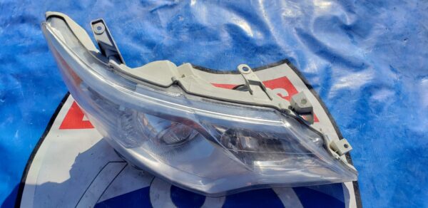 Toyota camry 2012-2014 foco derecho F-1981 (Rack A-1)