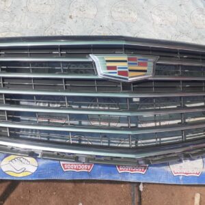 Cadillac xt5 17-19 B-6570 parrilla (Bodega)