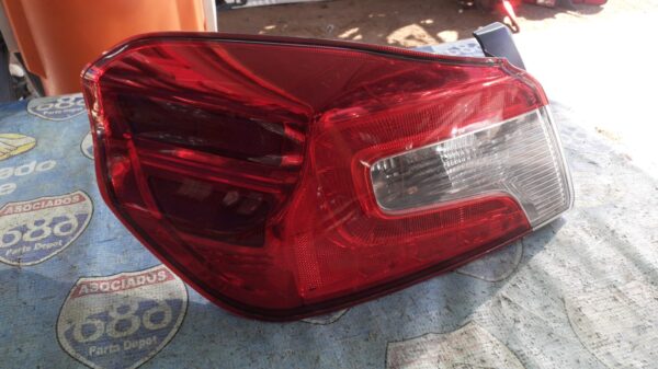 Subaru WRX 15-20 -L- B-2205 mica izquierda