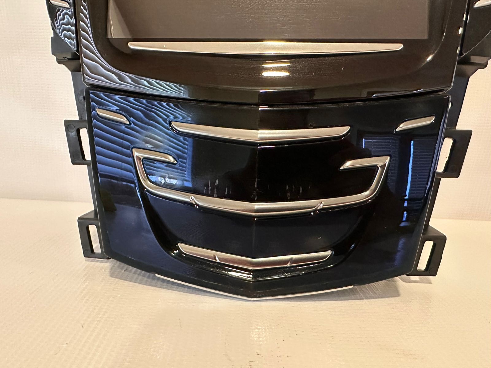 Estéreo Cadillac Escalade 2015/2017 F 16