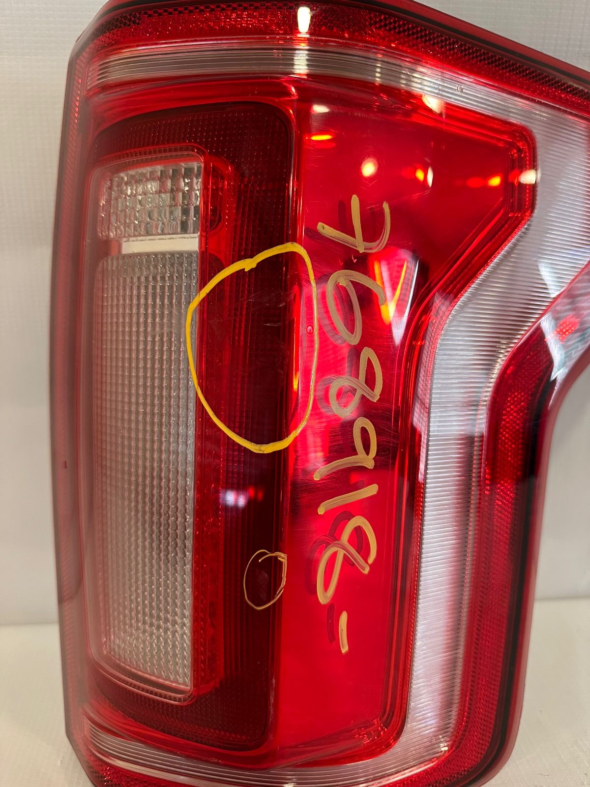 Mic derecha F150 King Ranch 2015-2020 F 07