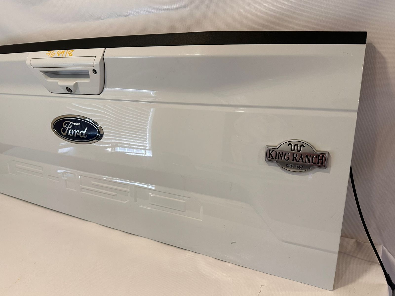 Tapa Batea F150 2015/2022 Con Cámara F13