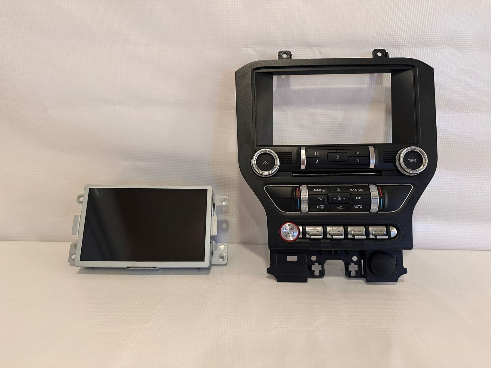 Pantalla Y bicel Mustang 2015-2023 Sync 3 F 04