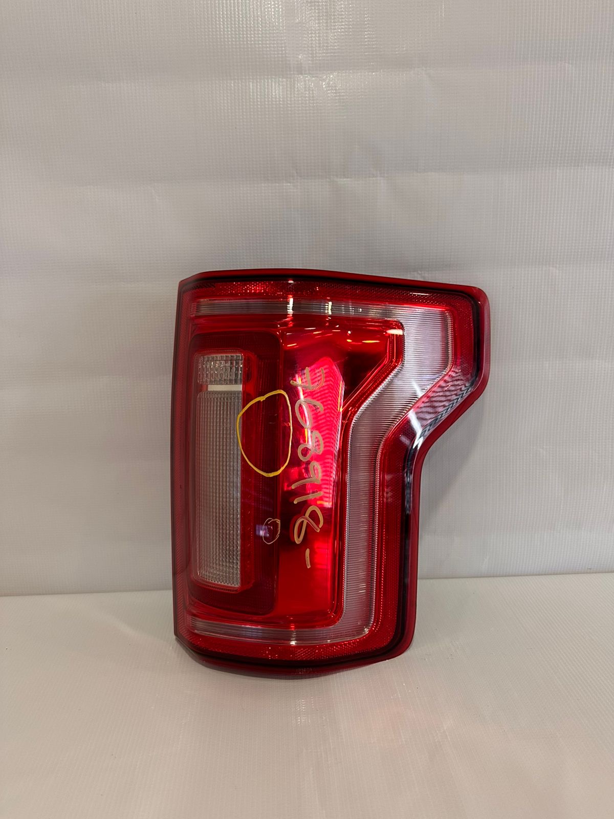 Mic derecha F150 King Ranch 2015-2020 F 07