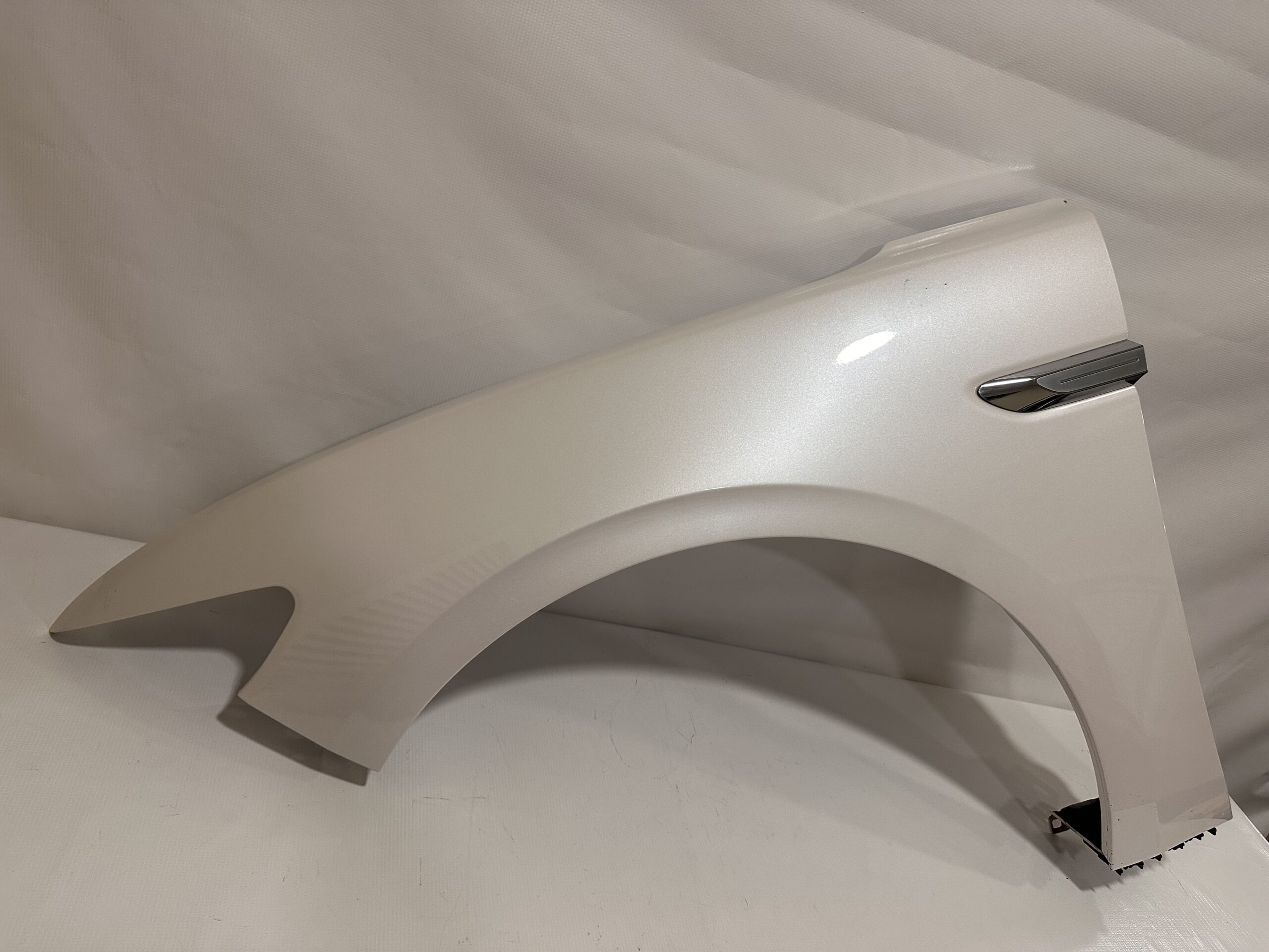 Guardafango Para Lincoln Continental 2019-2020 Lado Piloto (izquierdo) F40