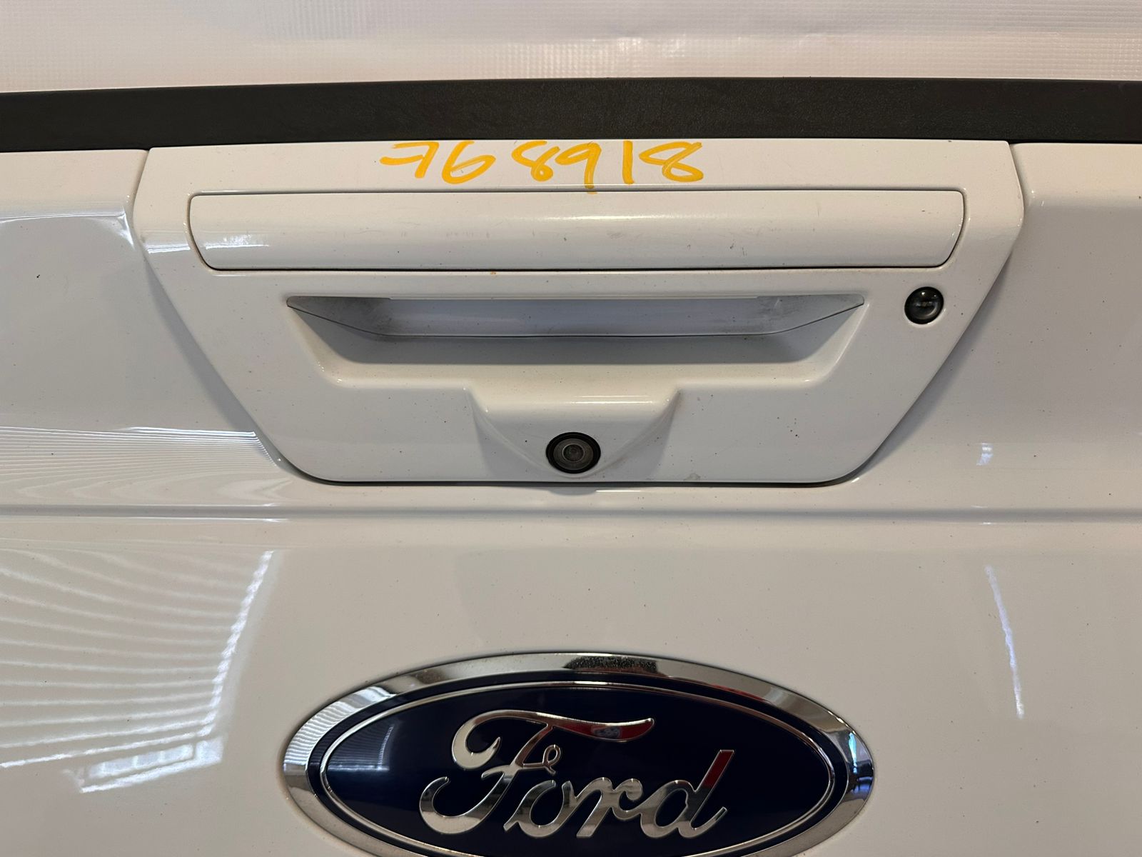 Tapa Batea F150 2015/2022 Con Cámara F13