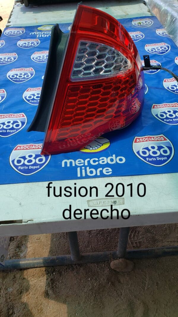 Ford fusion 2010-2012 Mica derecha